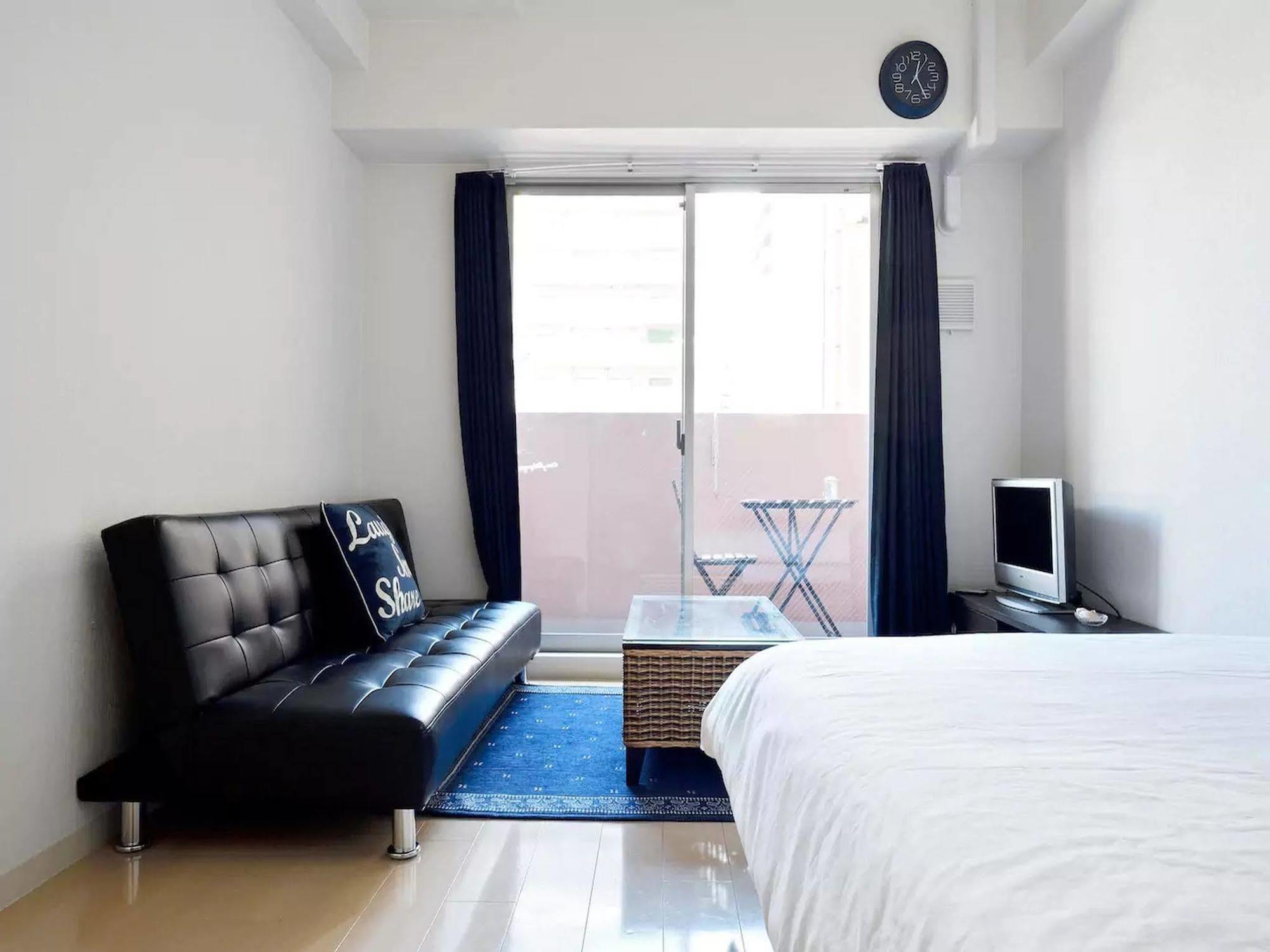 Dotombori Base Guest house Osaka